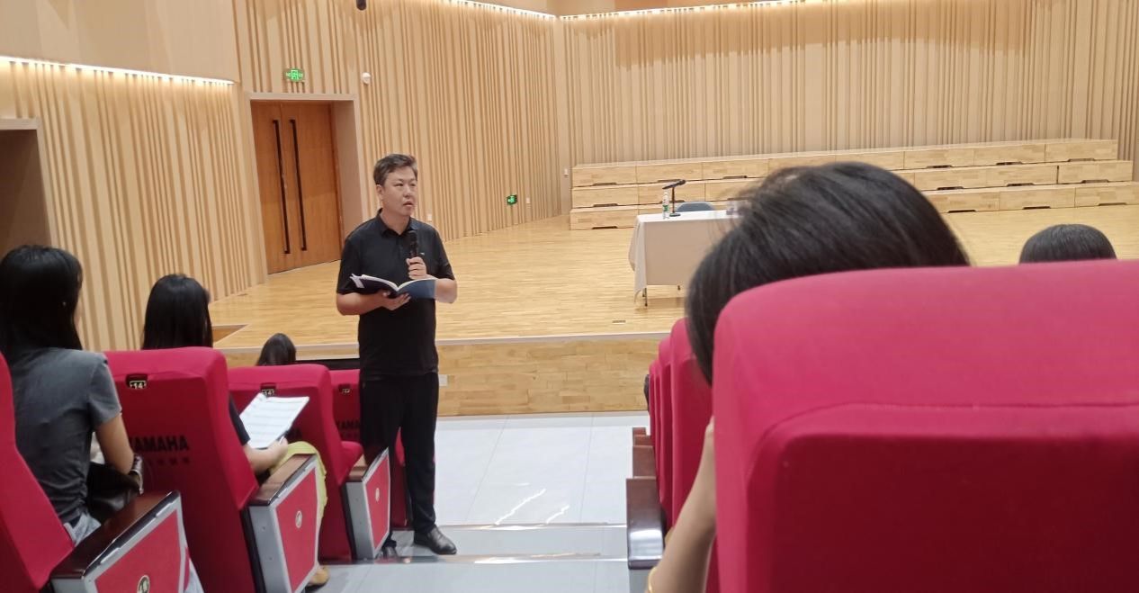 pg电子官方网站召开全体教职工例会